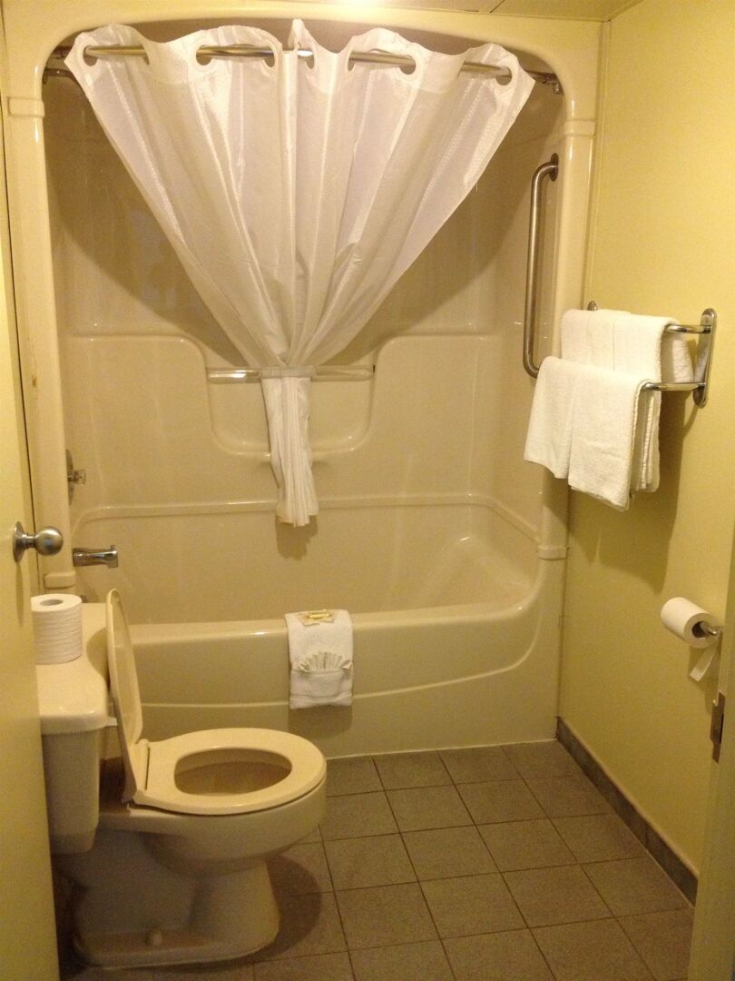 Foto - Falls Lodge & Suites