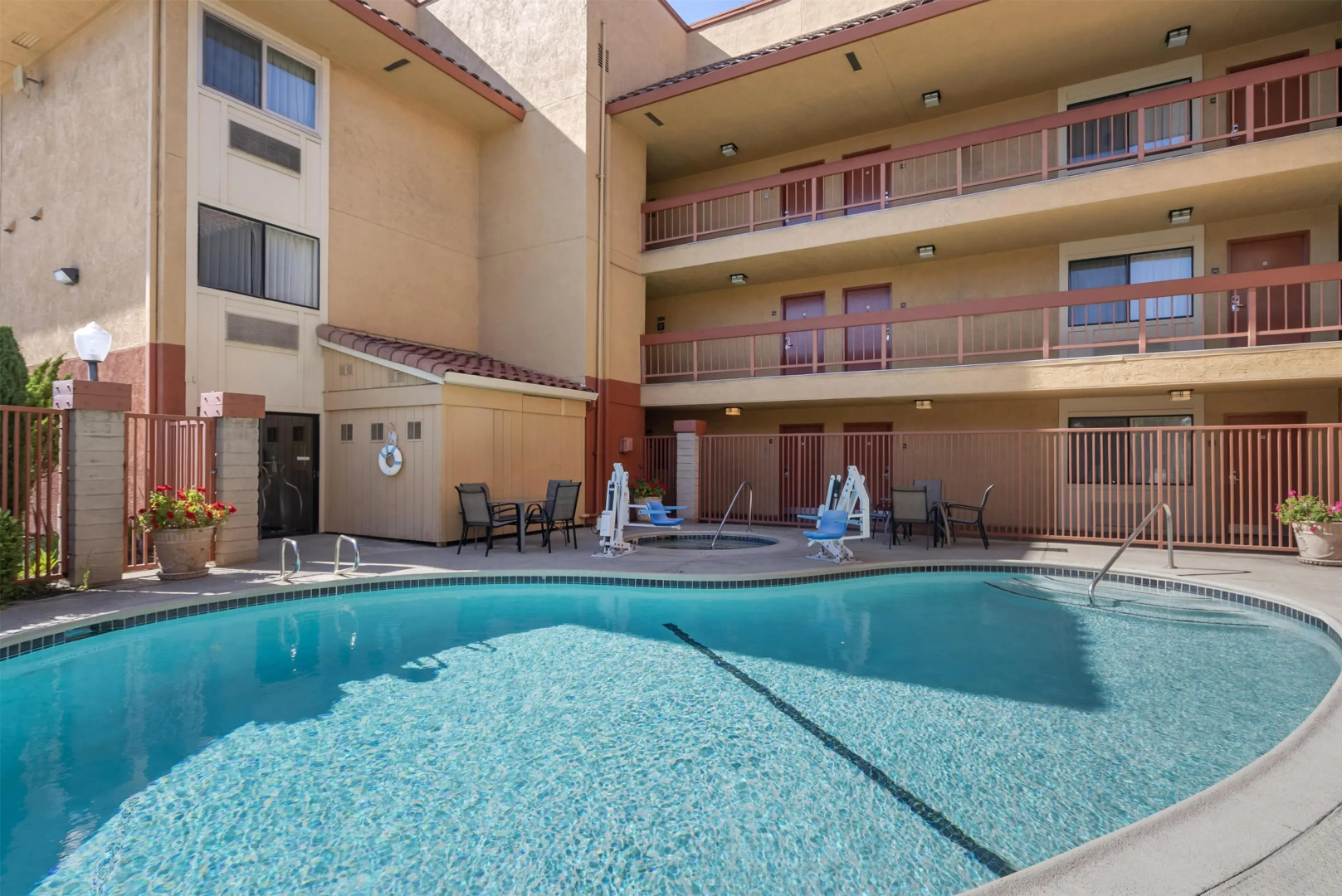 Foto - Best Western PLUS Inn of Hayward