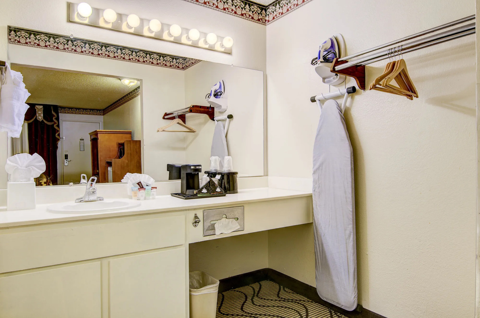 Foto - SureStay Plus Hotel by Best Western Sacramento North