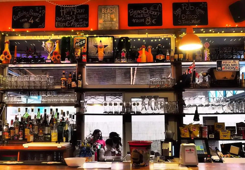 Photo - Sunflower Beach Backpacker Hostel & Bar