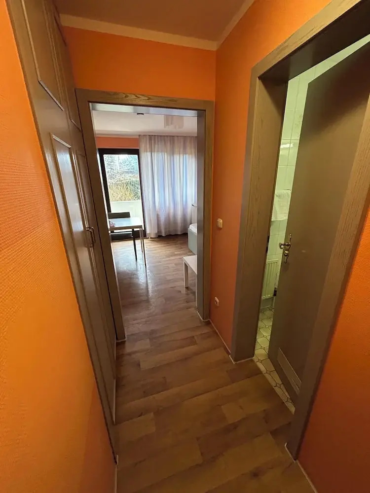 Photo - 2-Rent Group Hostel Rooms AUB162