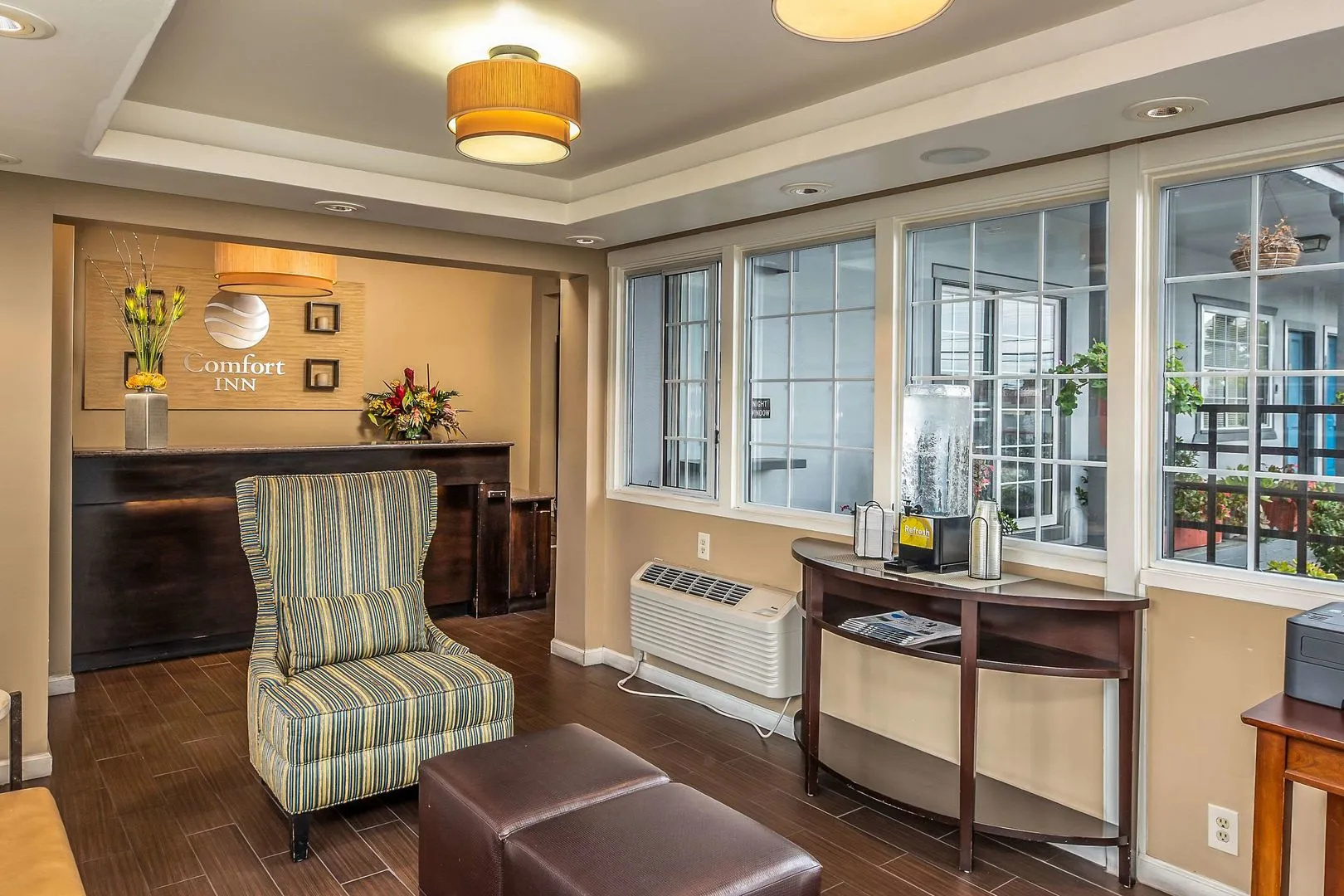 Photo - Blu Pacific Hotel