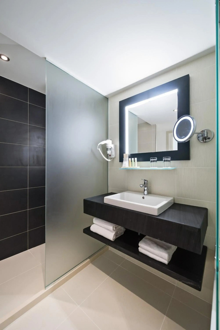 Photo - Golden Tulip Marseille Euromed