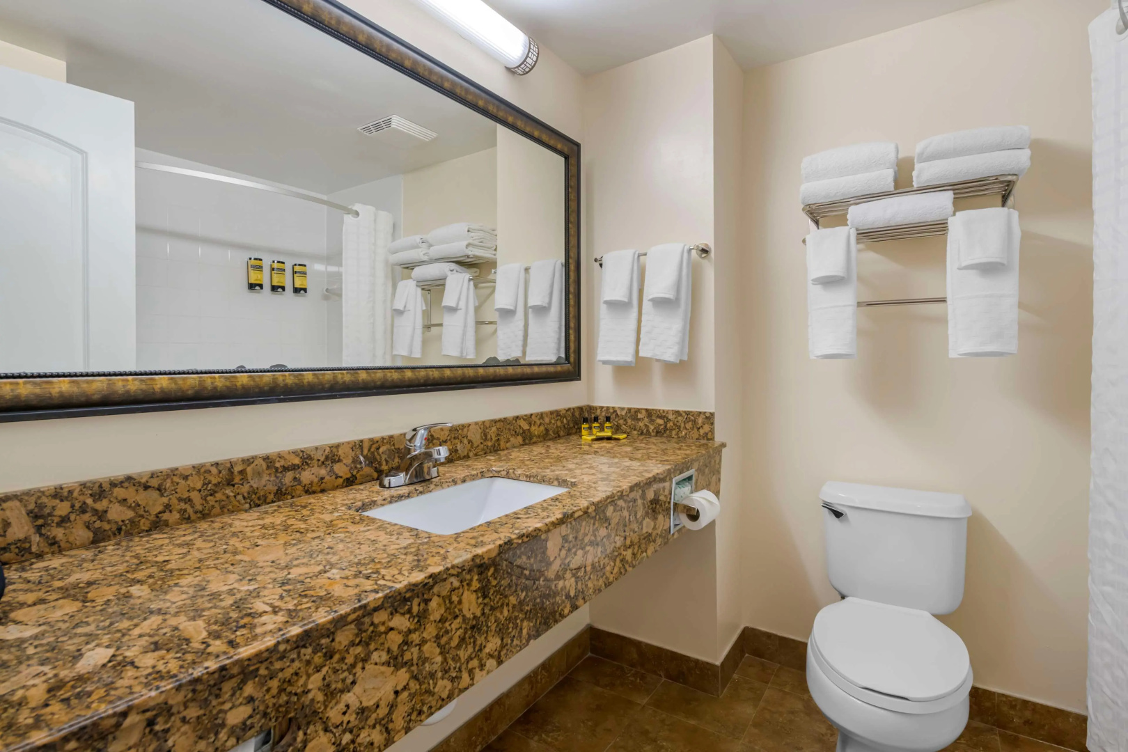 Photo - Best Western Plus Universal Inn