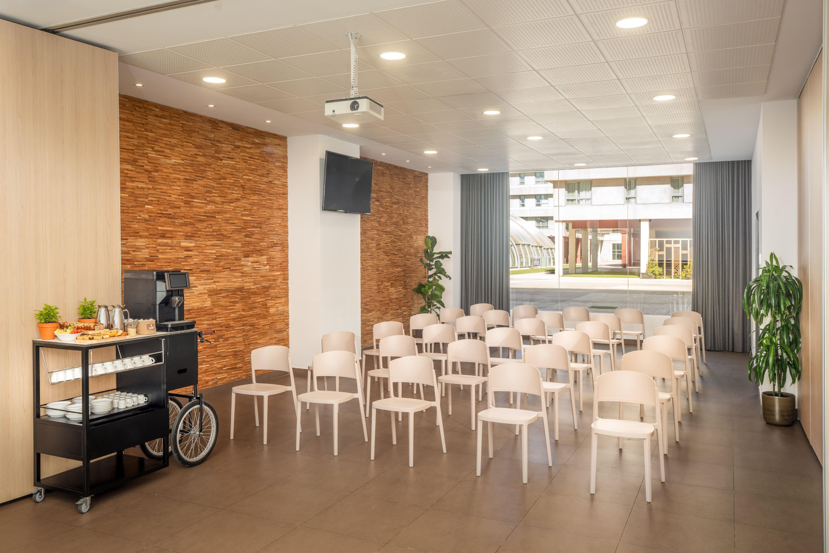Foto - Madrid Airport Suites, Affiliated by Meliá