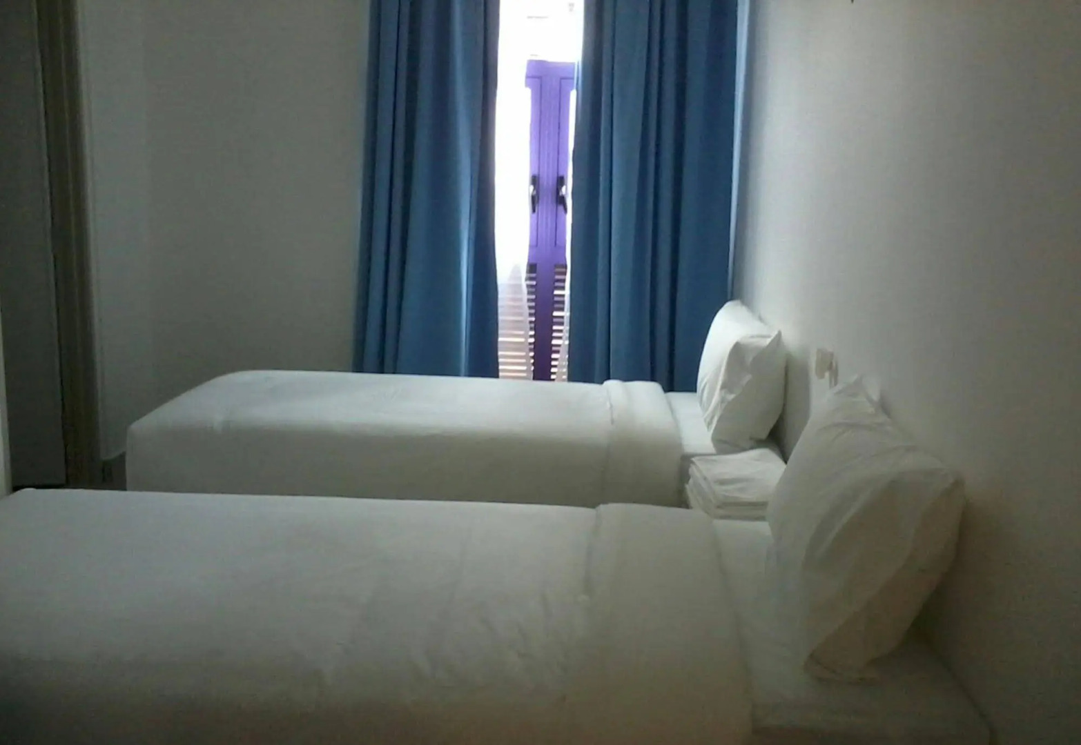 Photo - YY48 Hotel 2 Mins Walk From Masjid Jamek LRT Station