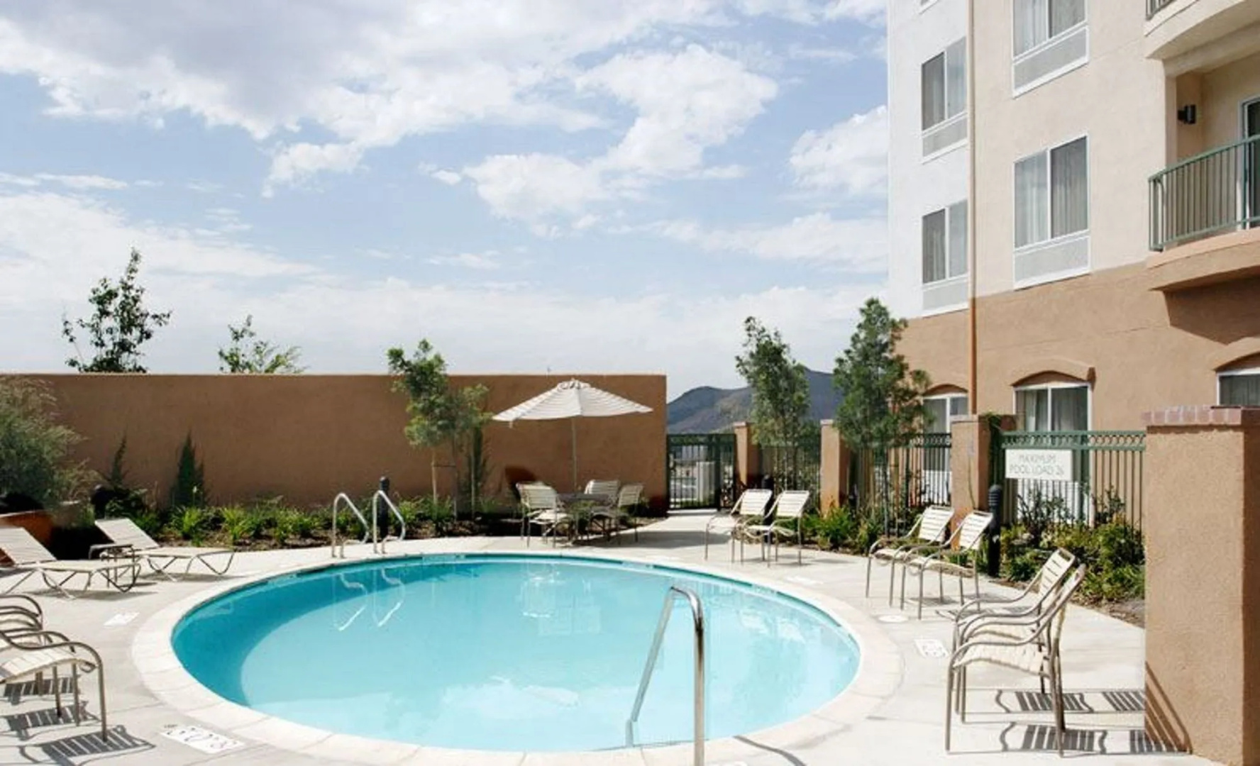 Foto - Courtyard by Marriott Ventura Simi Valley