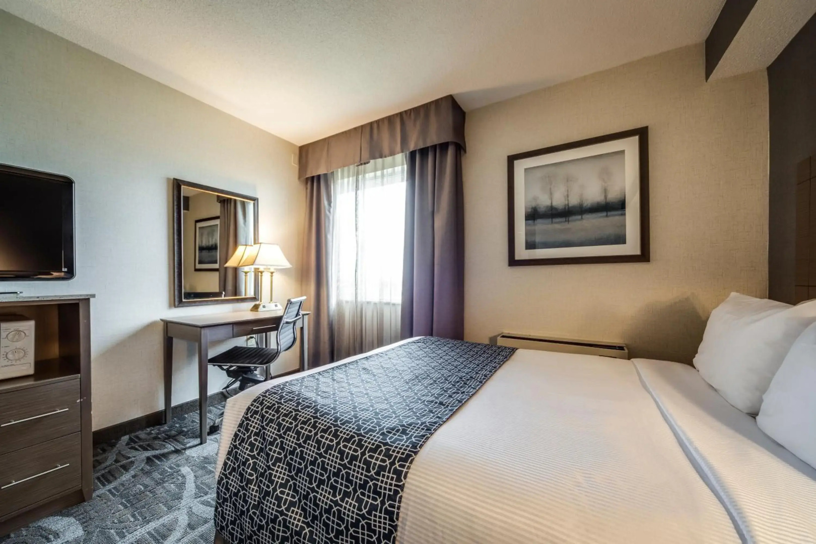 Foto - Monte Carlo Inn Airport Suites