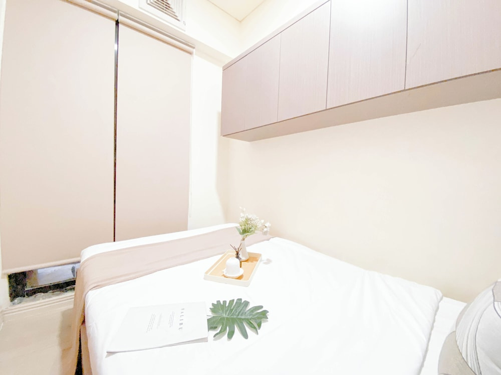 Minimalist and Cozy Living 2BR Meikarta Apartment