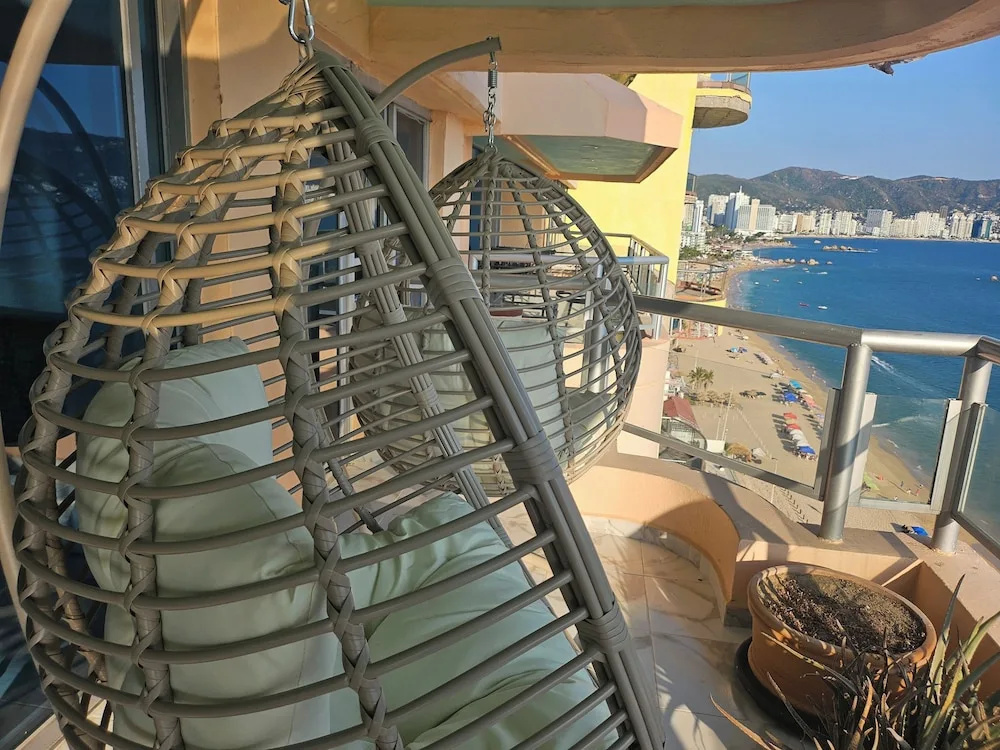 Photo - Tropical Paradise Getaway in Acapulco With Private Infinity Pool