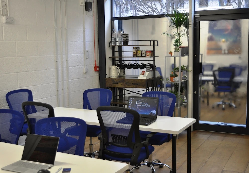 Foto - Cosmos Capsule Hub London