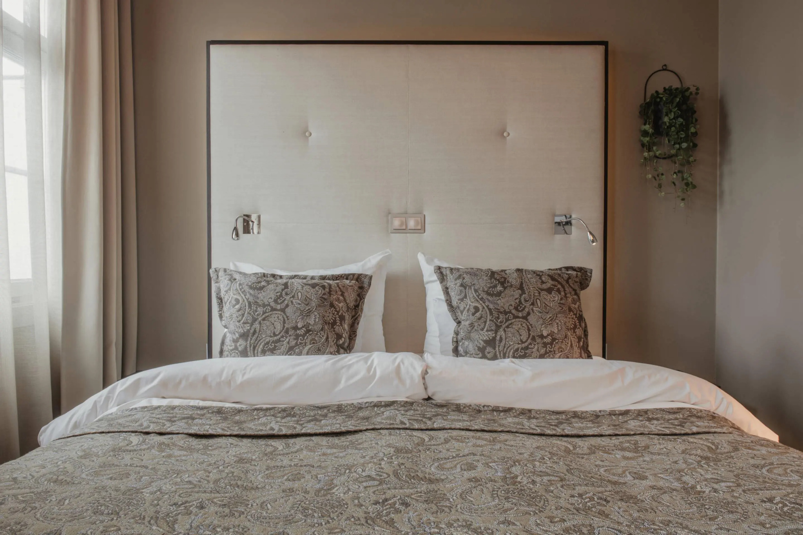 Photo - Home Hotel Folketeateret