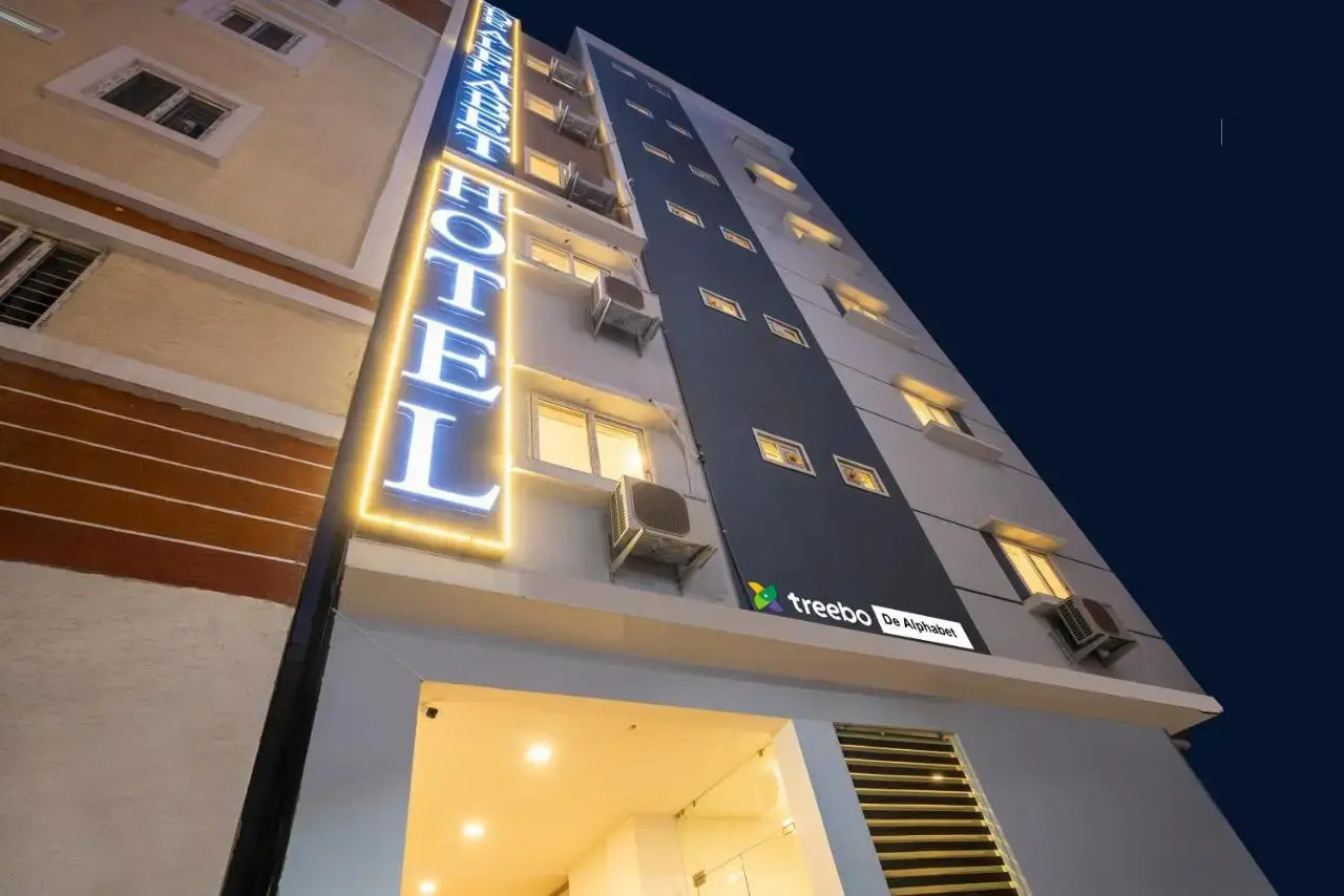 Photo - Treebo De Alphabet Gachibowli