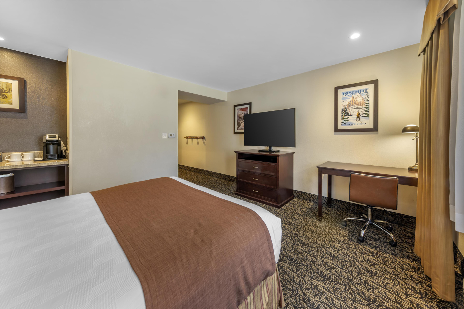 Photo - Best Western Plus Truckee-Tahoe Hotel