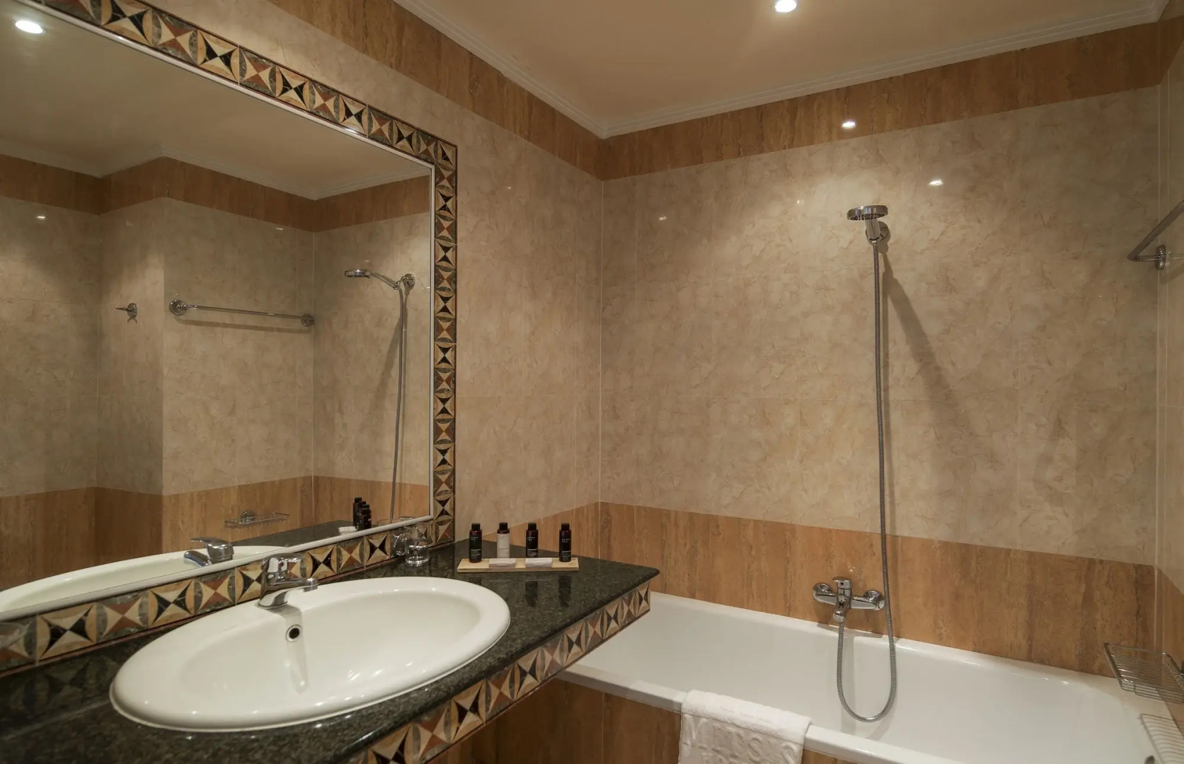 Foto - Canvas by Mitsis Petit Palais