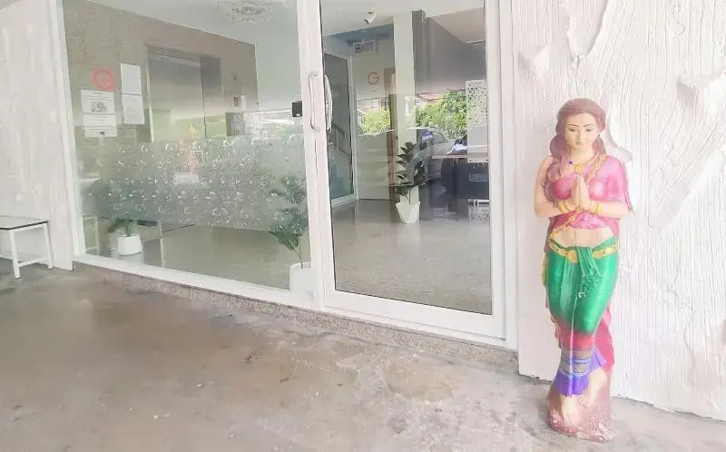 Foto - OYO 75446 Travis Inthamara 49