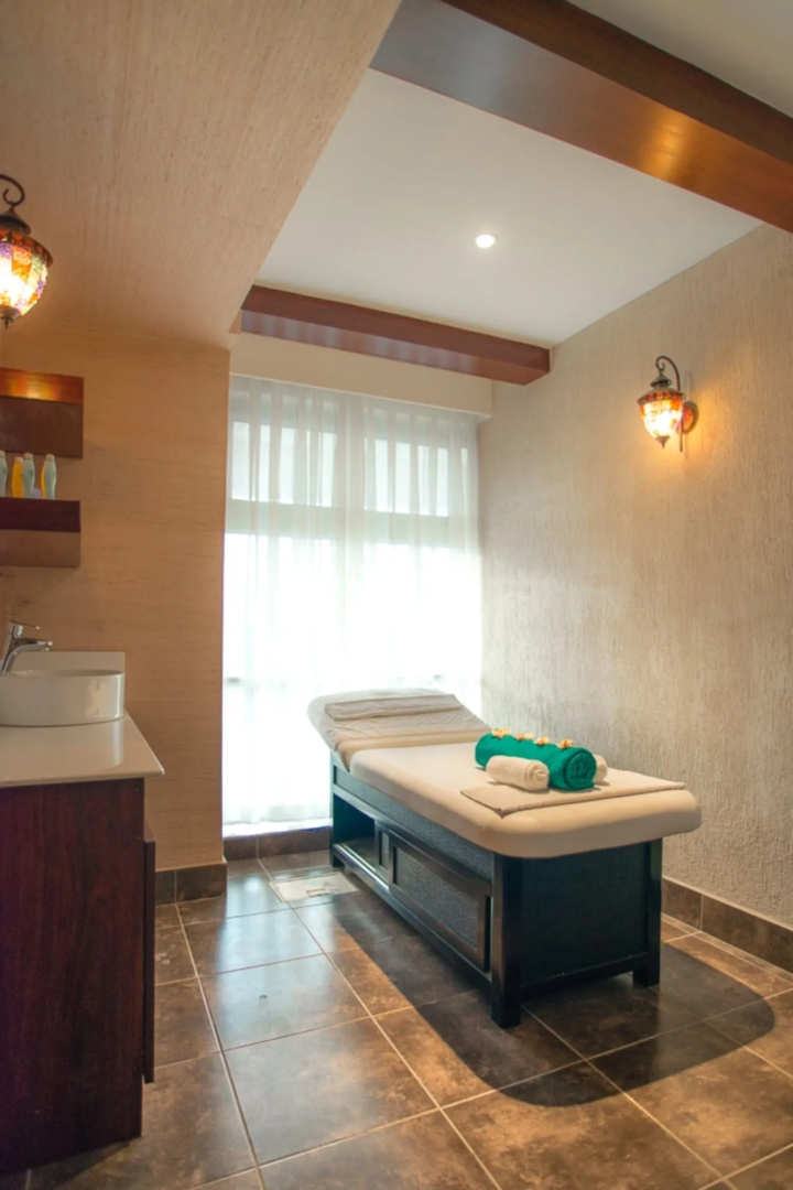 Photo - Cloud Hotel & Suites
