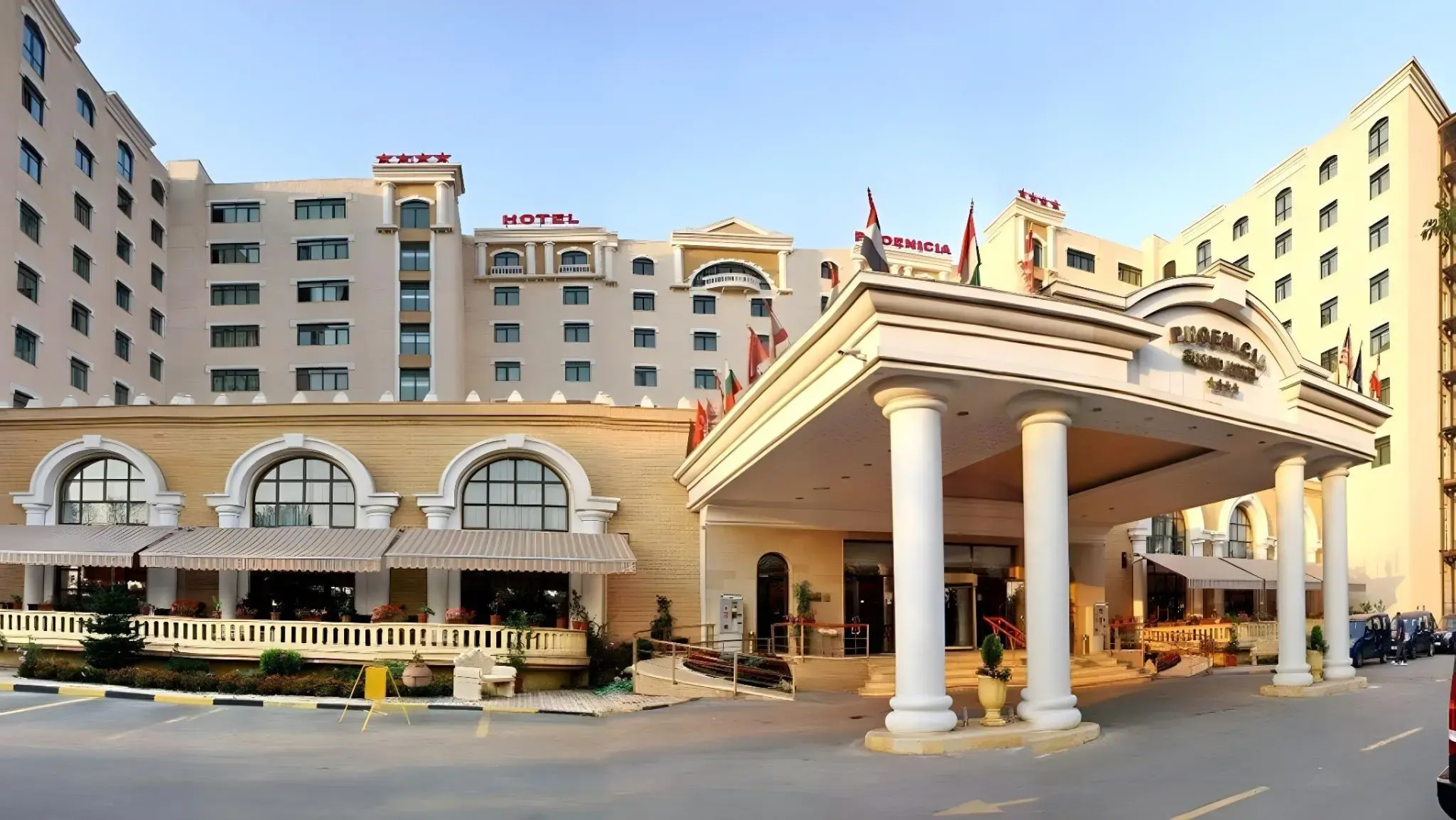 Photo - Phoenicia Grand Hotel