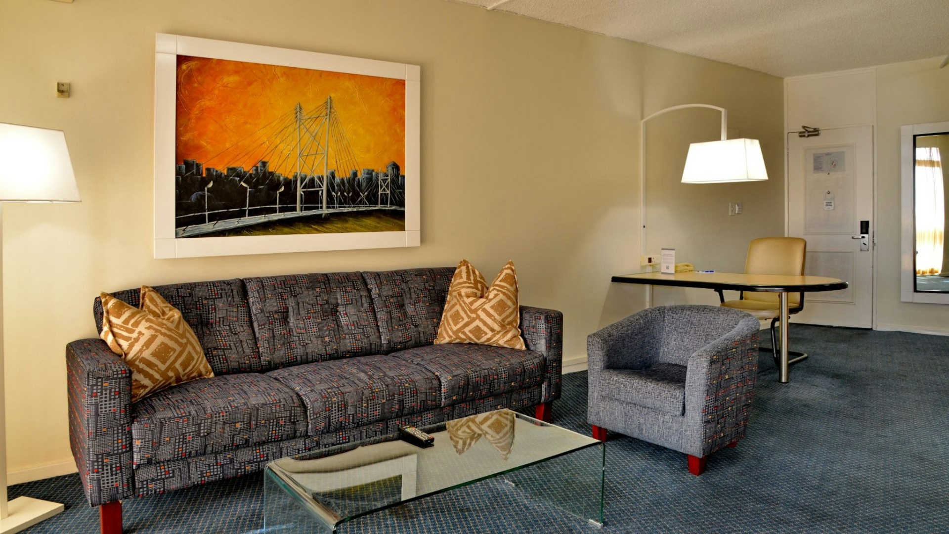 Photo - The Parktonian All Suite Hotel