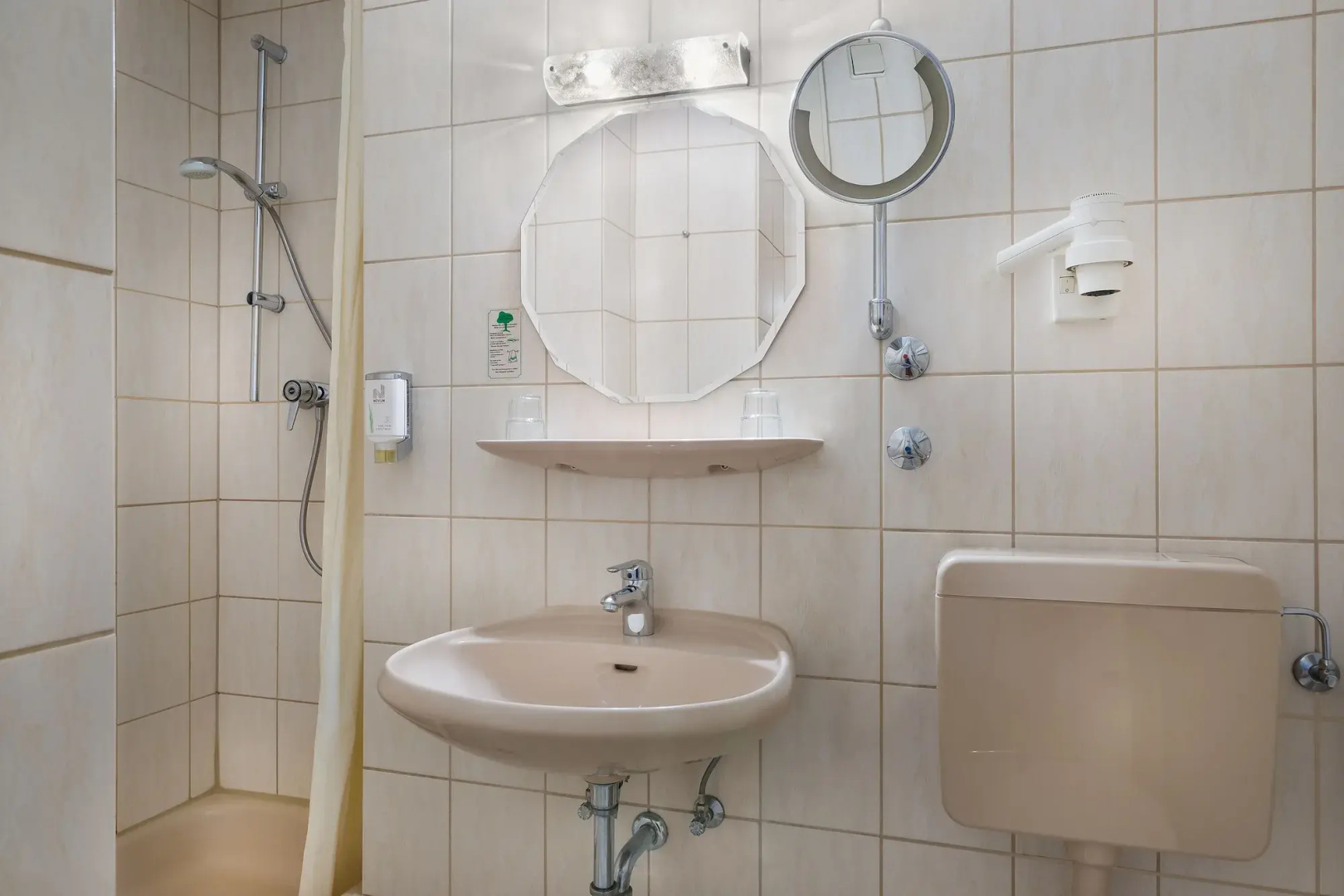 Photo - PLAZA INN Rieker Stuttgart Hauptbahnhof
