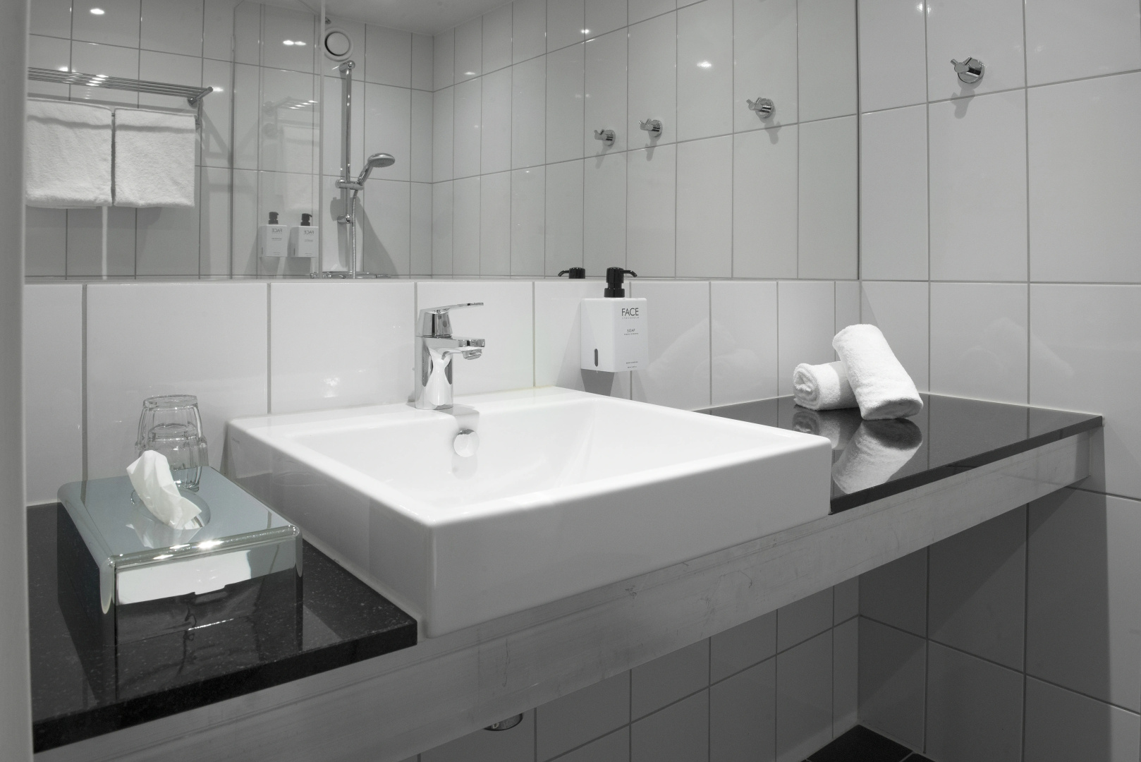 Photo - Scandic Crown
