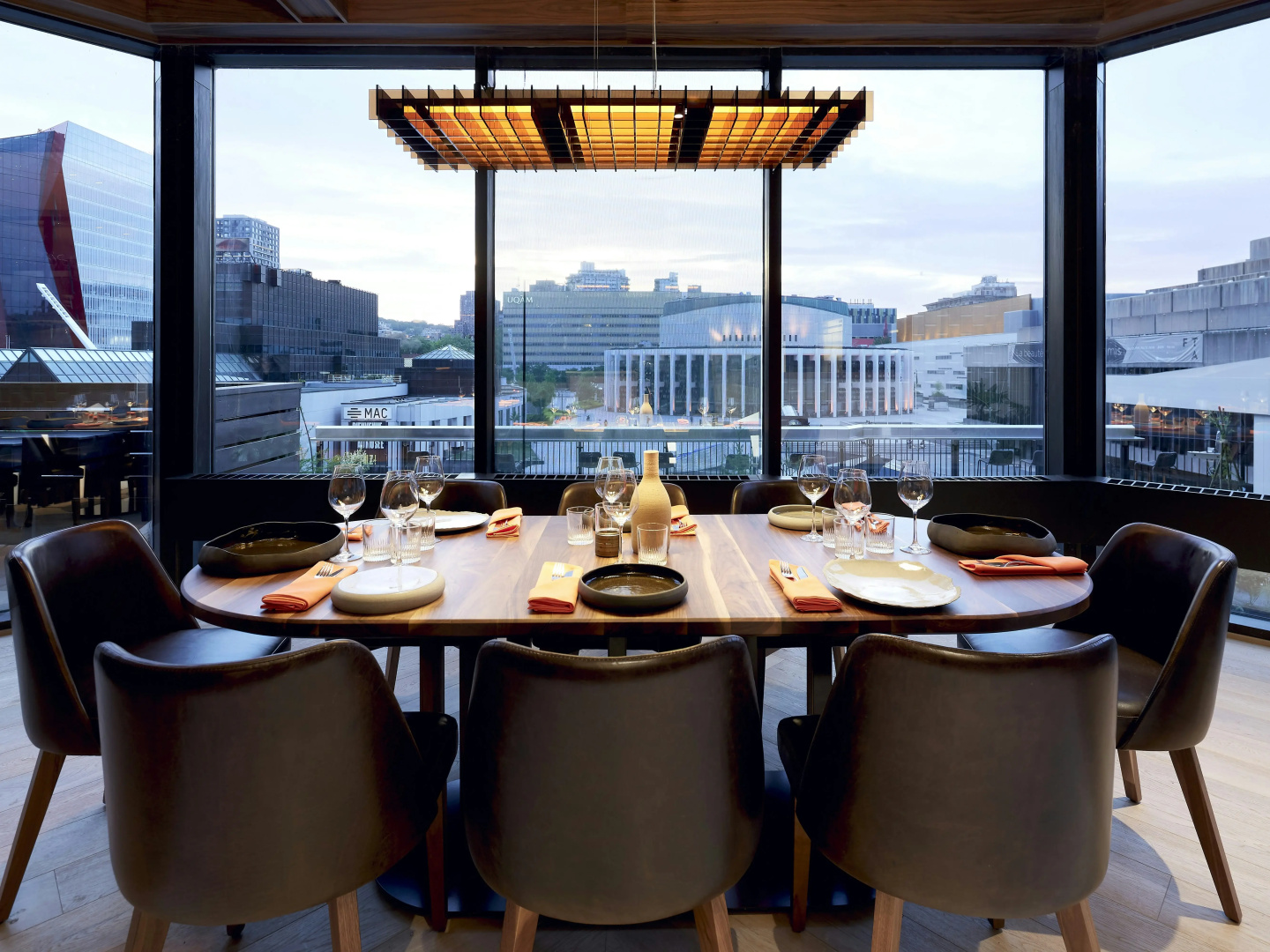 Photo - DoubleTree by Hilton Montreal