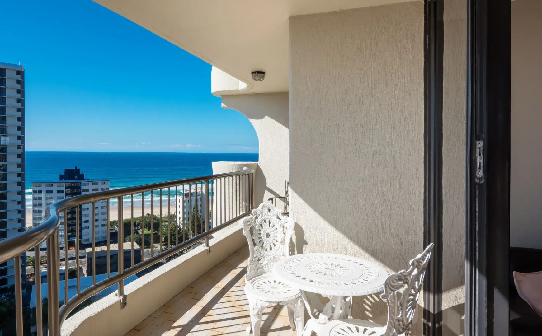 Foto - Aristocrat Apartments