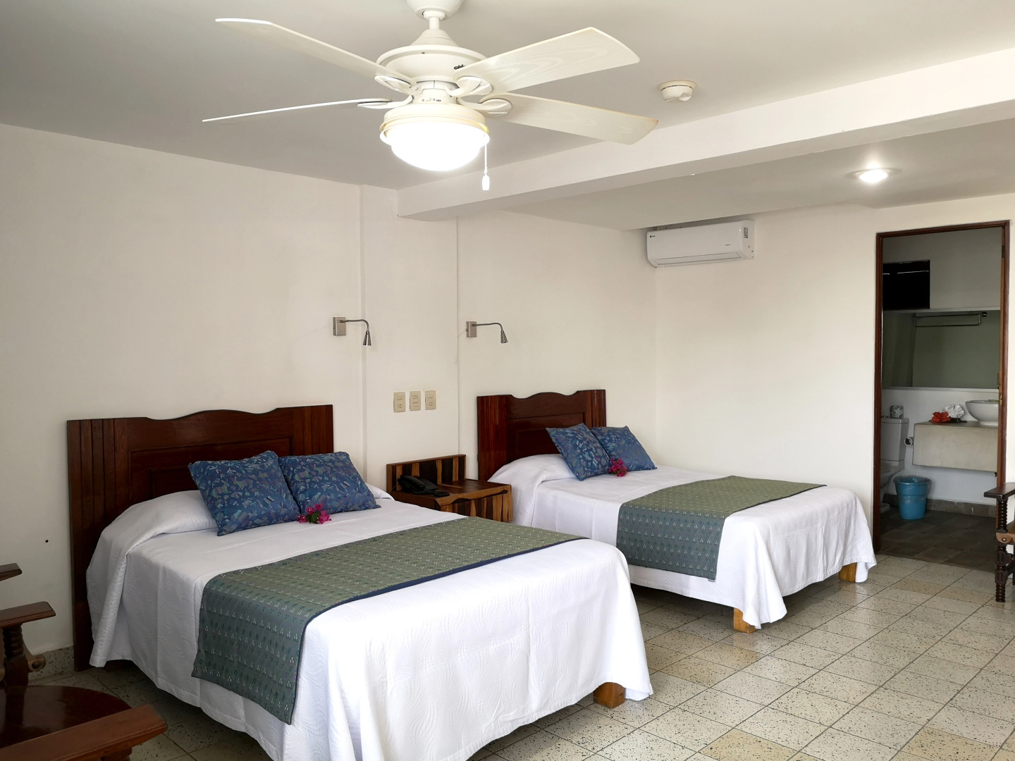 Photo - Hotel Rosita