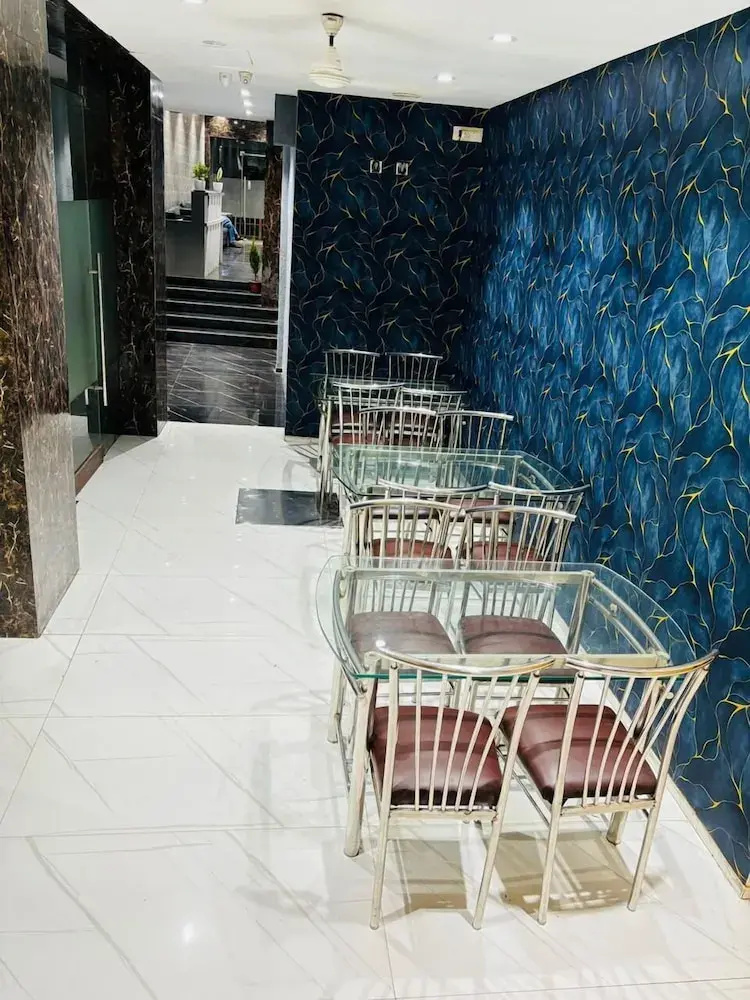 Foto - Powai Inn