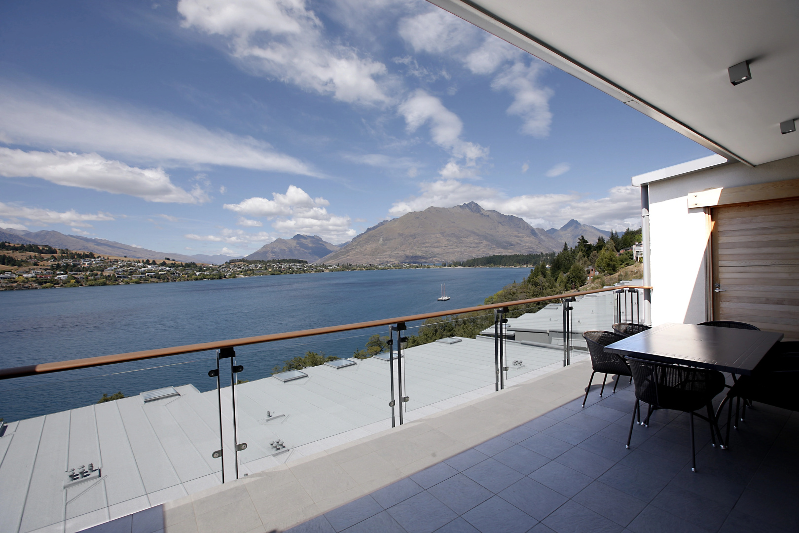 Foto - The Rees Hotel & Luxury Apartments