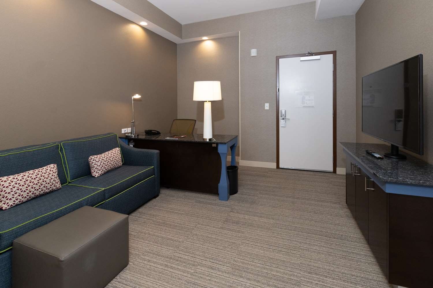 Photo - Hilton Garden Inn Austin Airport