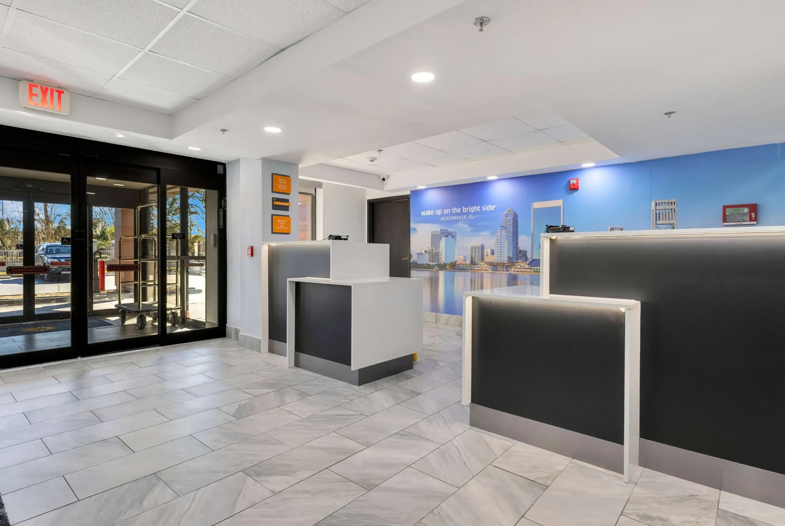 Foto - La Quinta Inn & Suites by Wyndham Jacksonville Mandarin