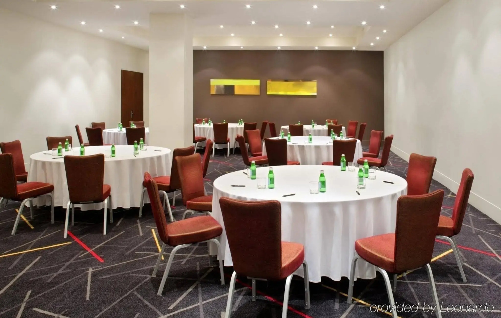 Photo - Flagstaff Gardens Hotel Melbourne