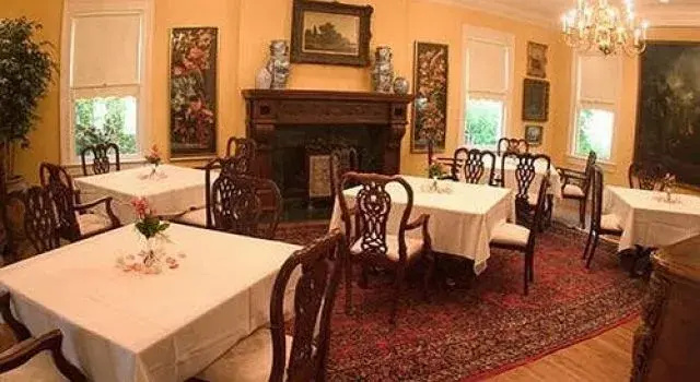 Photo - Wellborn Hotel Downtown