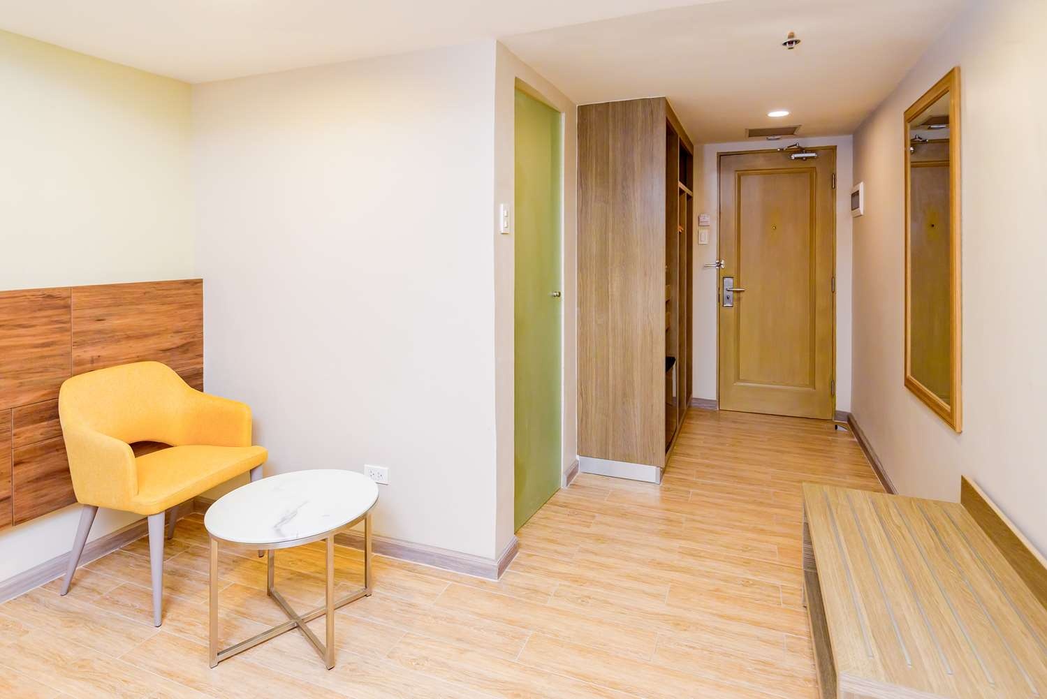 Photo - Surestay Plus By Best Western Cebu City