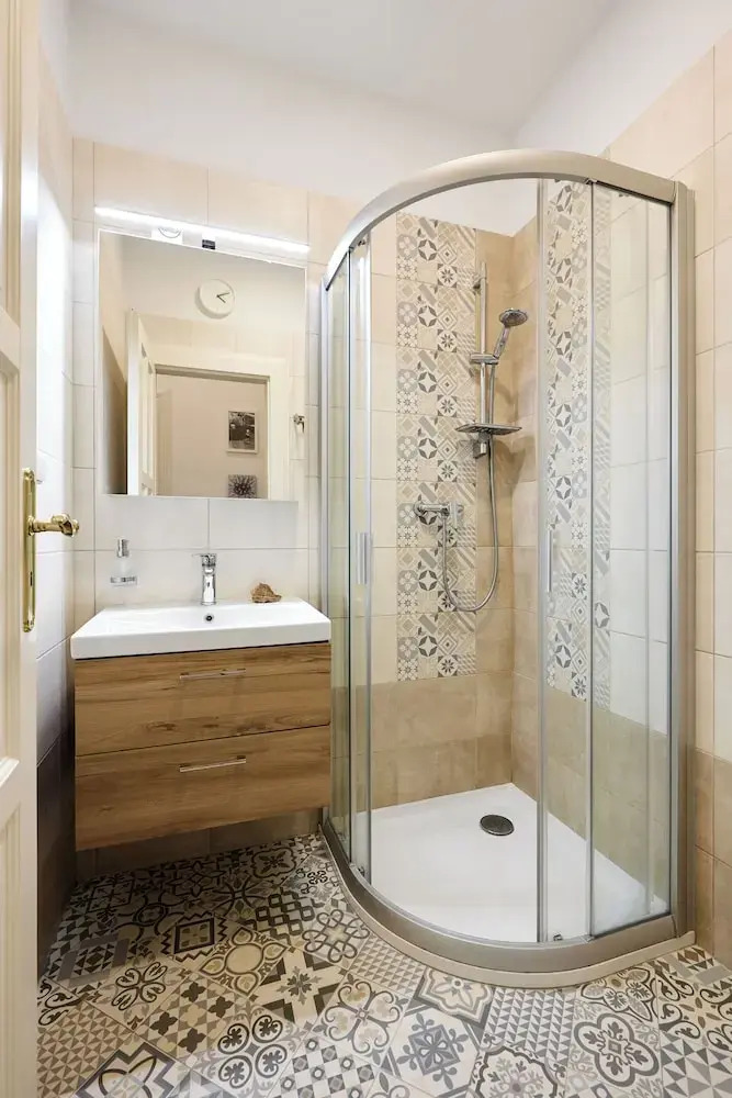 Foto - Central and Parking Assistance