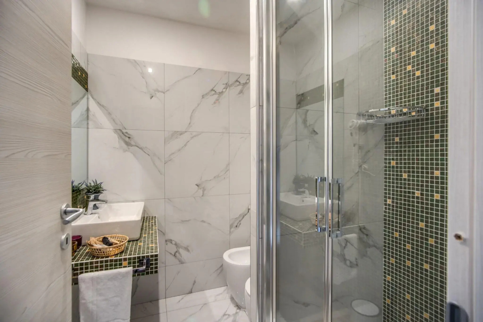 Photo - Tritone Top House