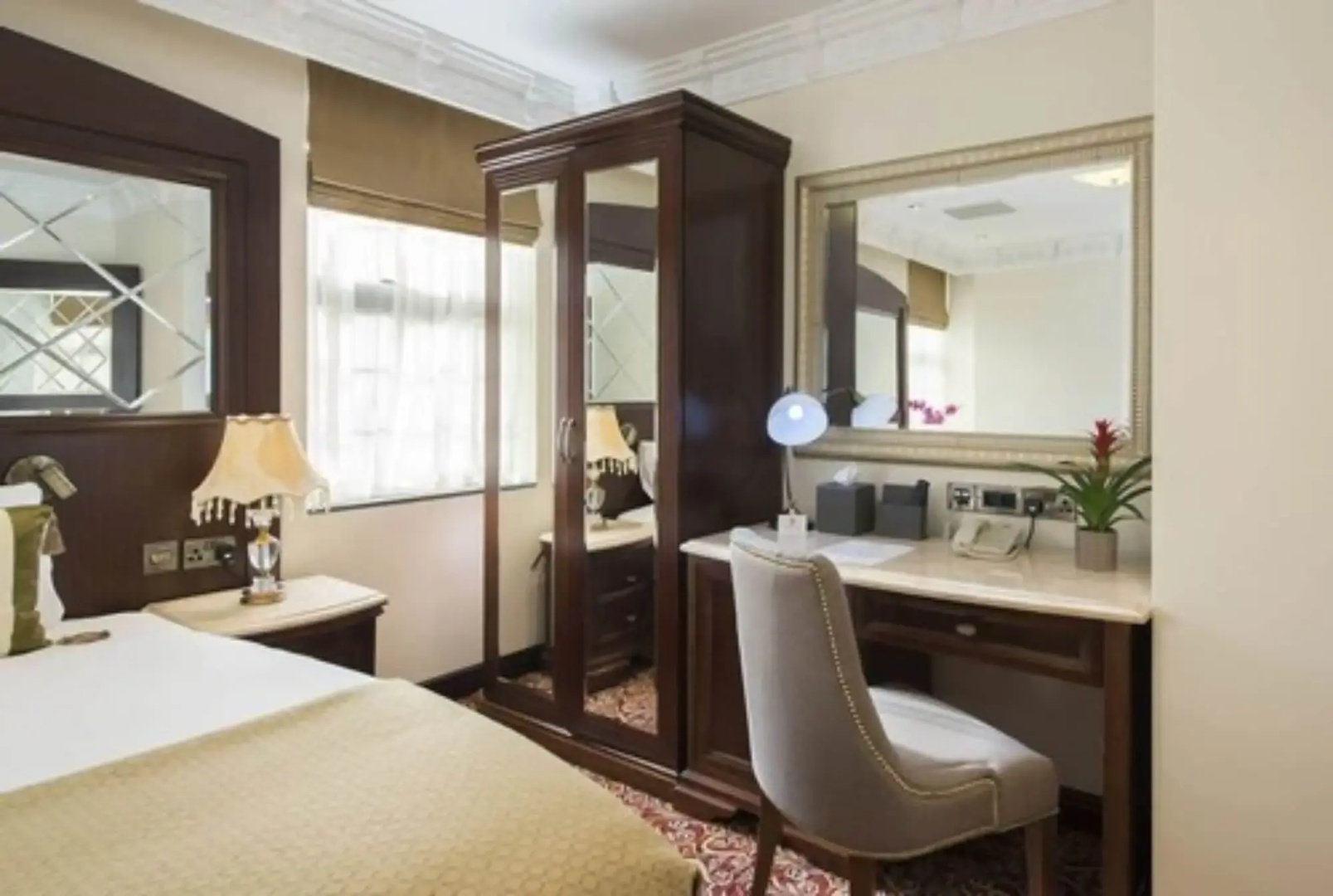 Photo - George Street Hotel