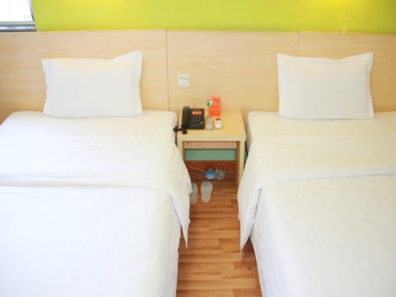 7 Days Inn Changsha Xingsha Jinmao Road Branch