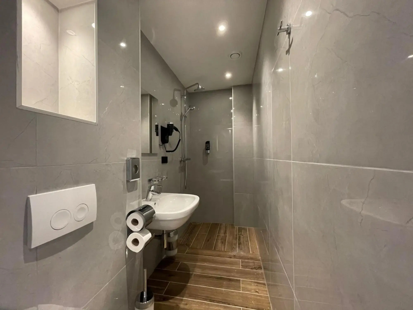 Photo - H3 Hotel Rotterdam City Center