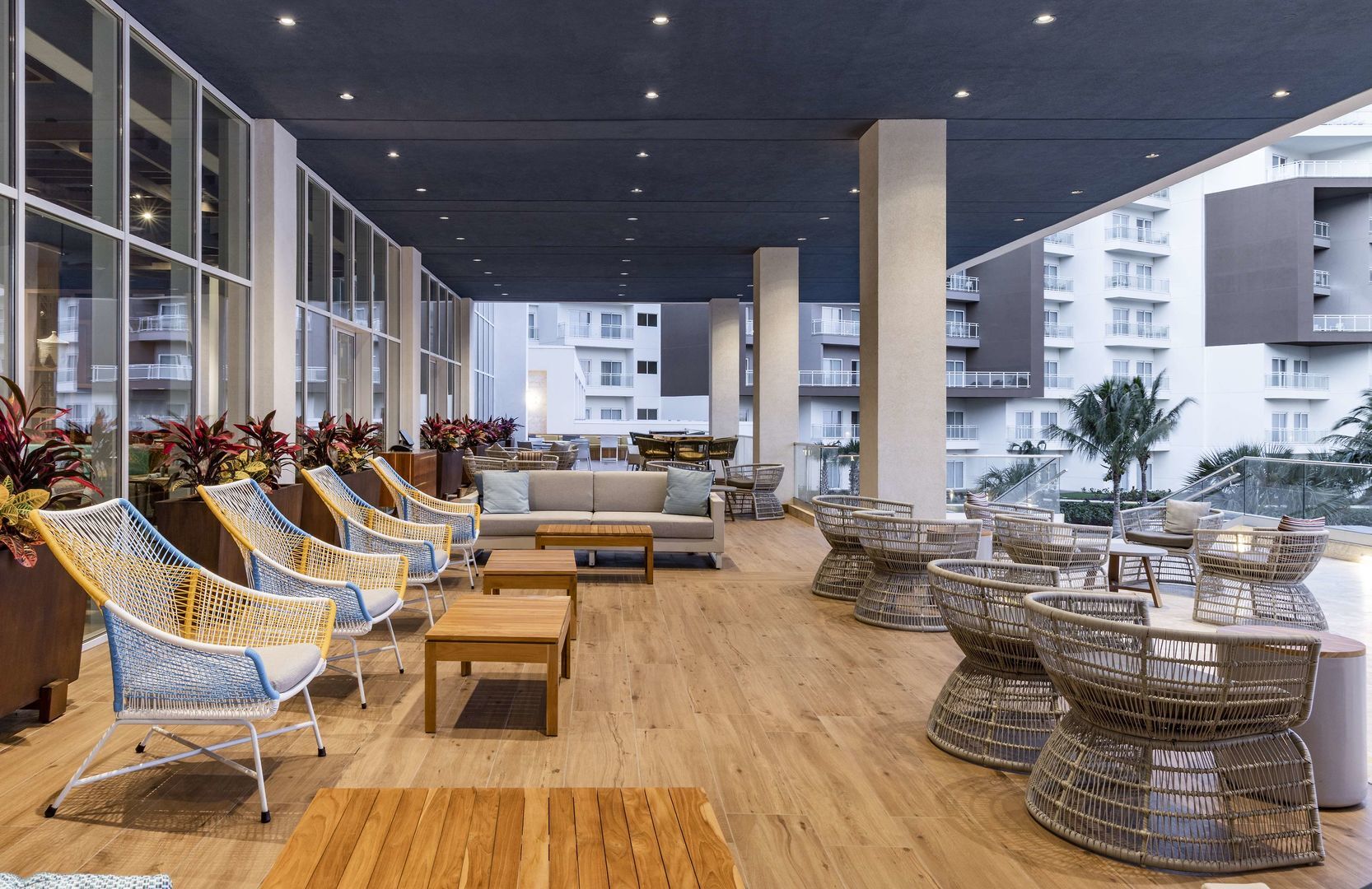 Photo - Embassy Suites By Hilton Aruba Beach Resort