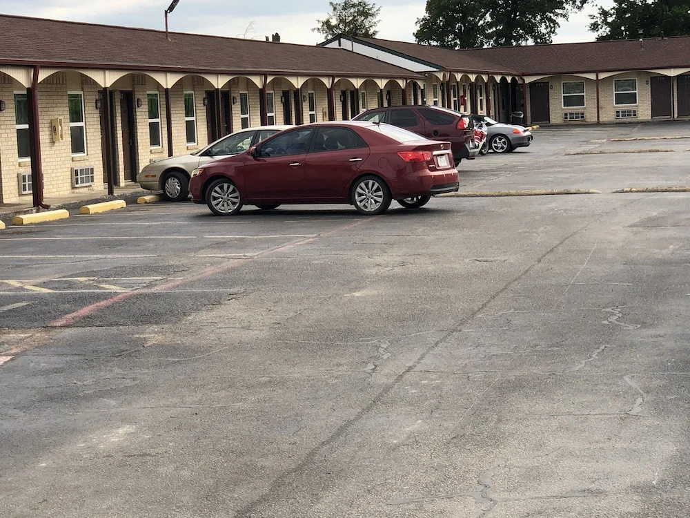 Photo - Golden Inn Dallas by Hotel O