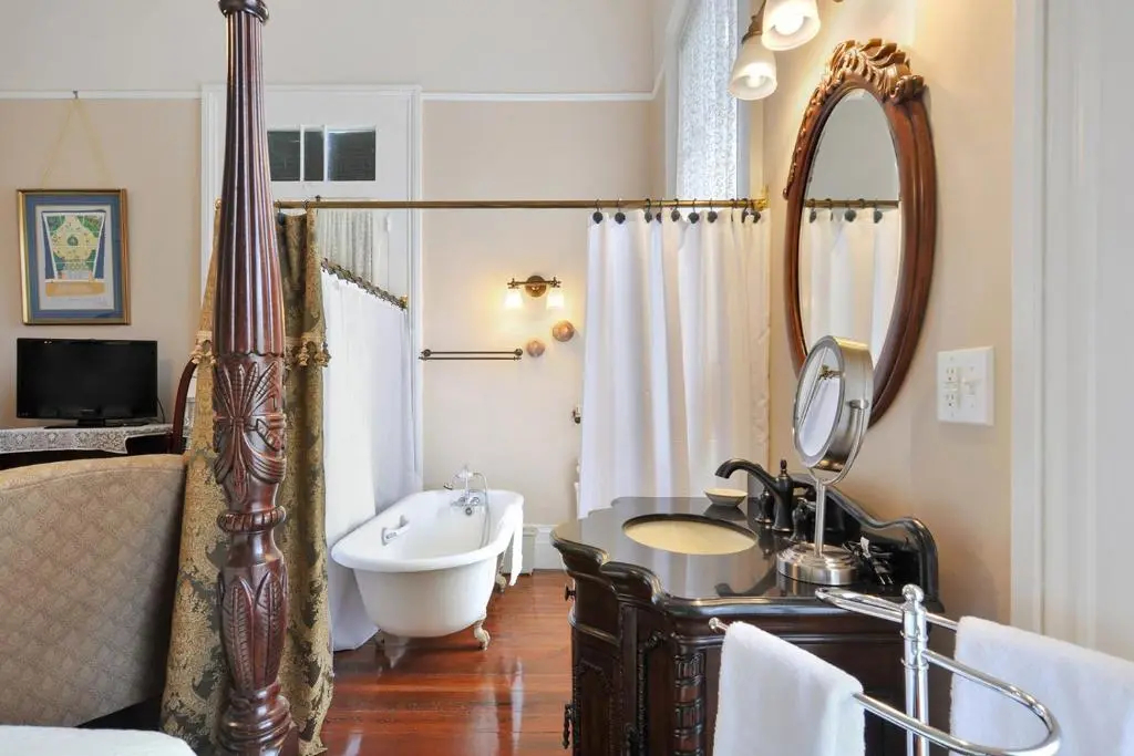 Photo - Ashton's Bed and Breakfast