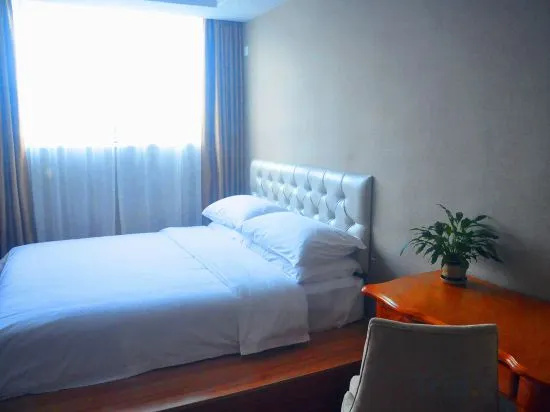 Vienna 3 Best Hotel (Yangchun Bus Station)