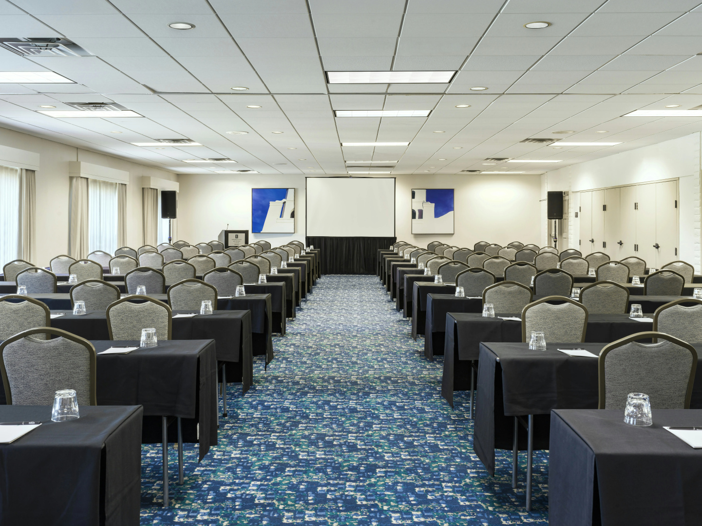 Photo - Embassy Suites by Hilton Scottsdale Resort