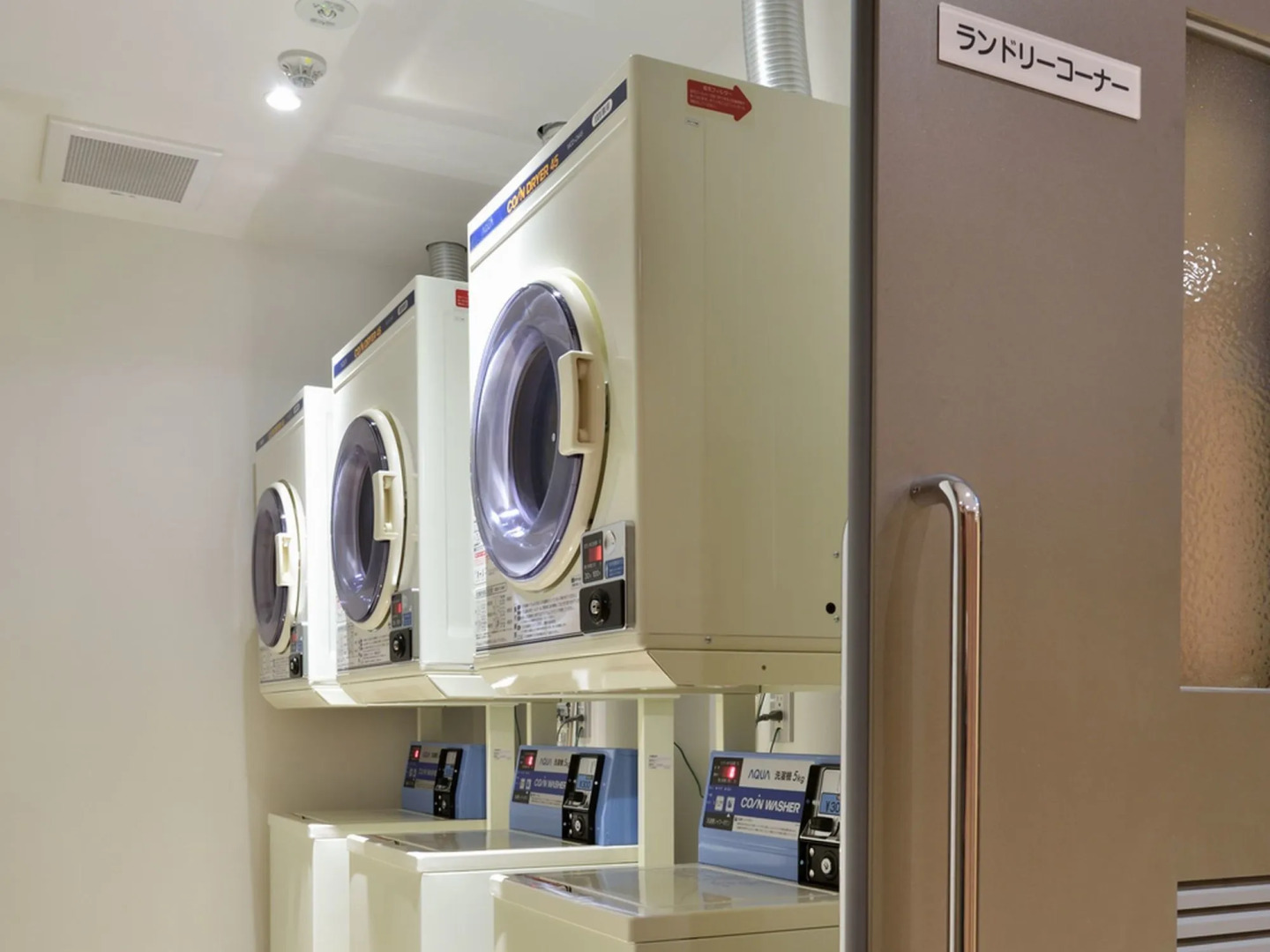 Foto - Lub d Osaka Honmachi - Near Dotonbori & Next to Hommachi Station