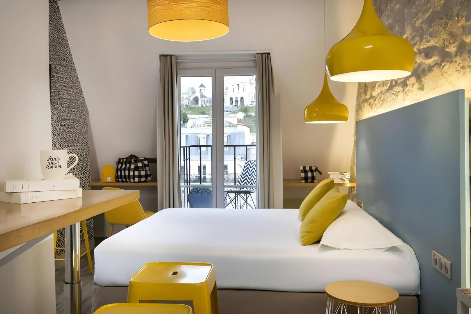 Photo - Le Regent Montmartre by Hiphophostels