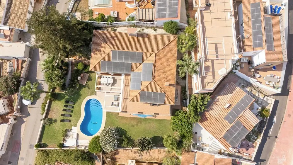 Foto - Spacious 3BR Villa with Private Pool and Sea Views