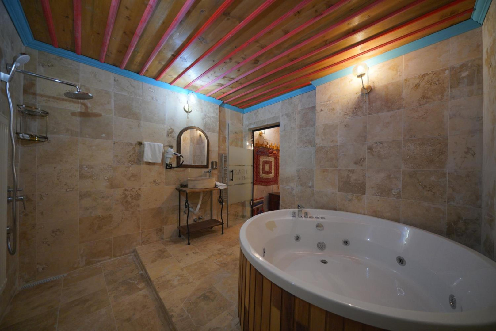 Photo - Travel Inn Cave Hotel