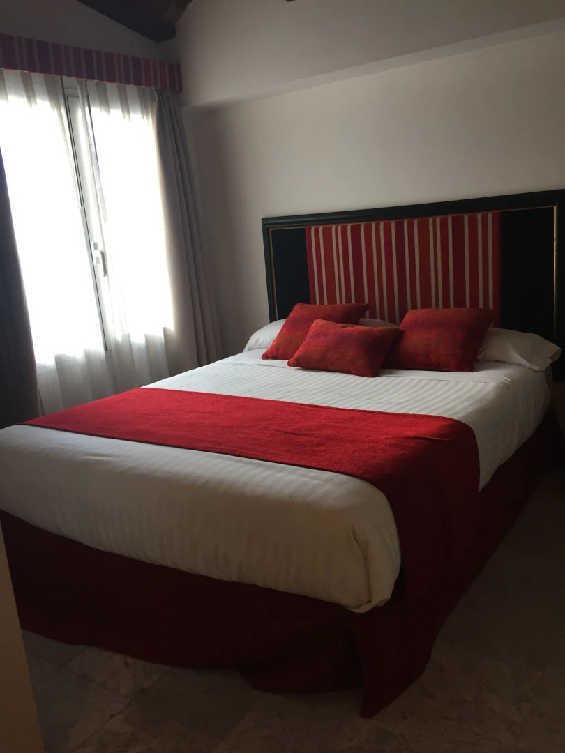 Foto - Ad Hoc Monumental 1881